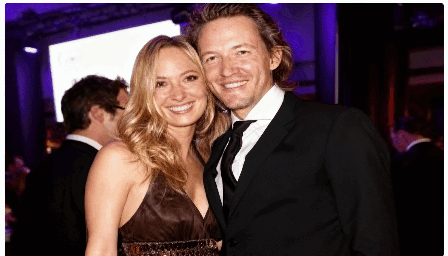 Jens Diestelkamp und Angela Finger-Erben im neutralen Porträt, redaktionell bearbeitet.