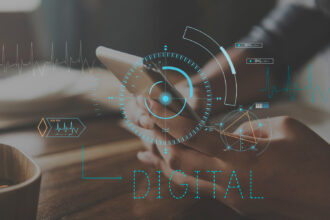 Das 21. Jahrhundert ist geprägt von einer rasanten digitalen Transformation, die alle Lebensbereiche durchdringt.