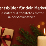 Ein festlich verpacktes Geschenk mit roter Schleife neben einer leuchtenden Kerze und Tannenzweigen, stimmungsvoll dekoriert mit roten Weihnachtskugeln.