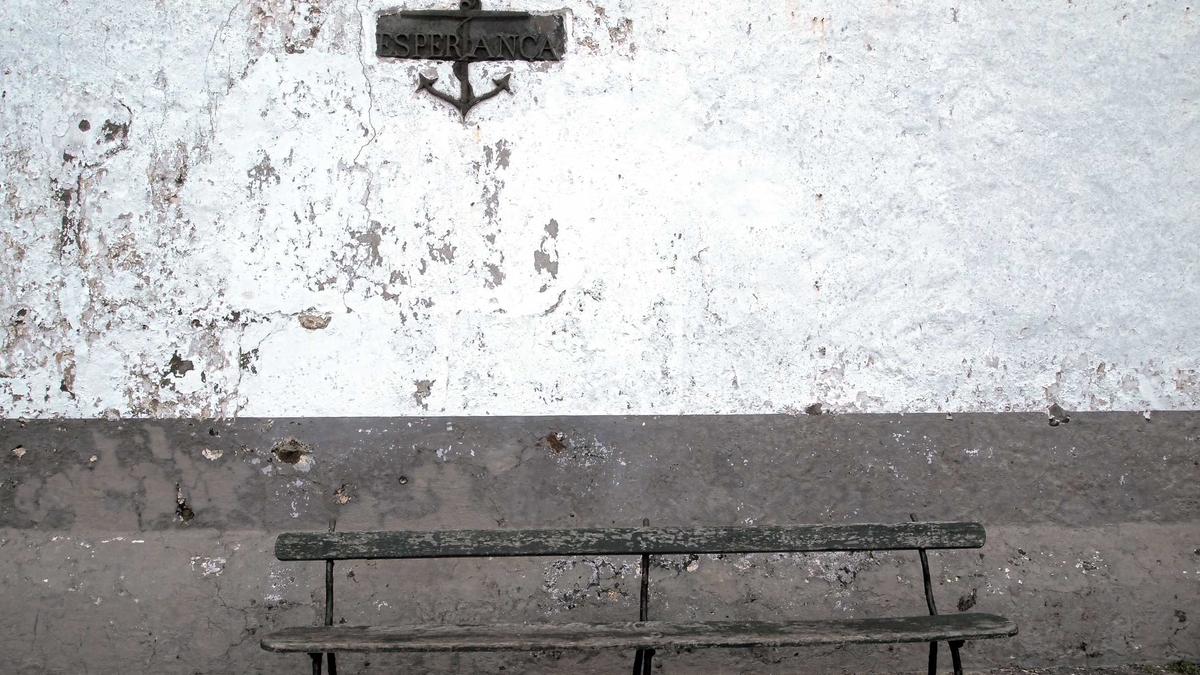 Detailansicht: Warum Ist Heute Halbmast Geflaggt