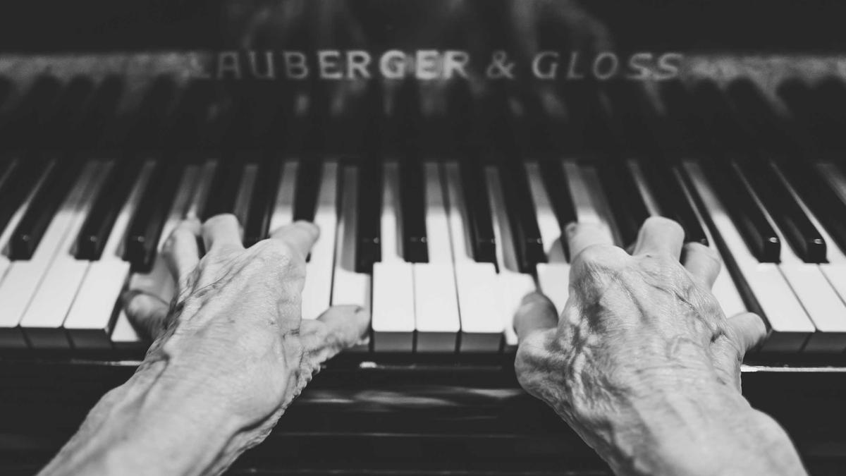 Lisa Kudrow KI Detailansicht: Lisa Kudrow KI