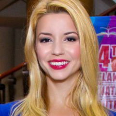 Masiela Lusha – Porträt